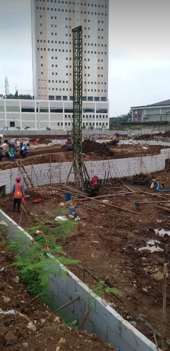 Proses Borepile Dengan Mesin Pengeboran Profesional